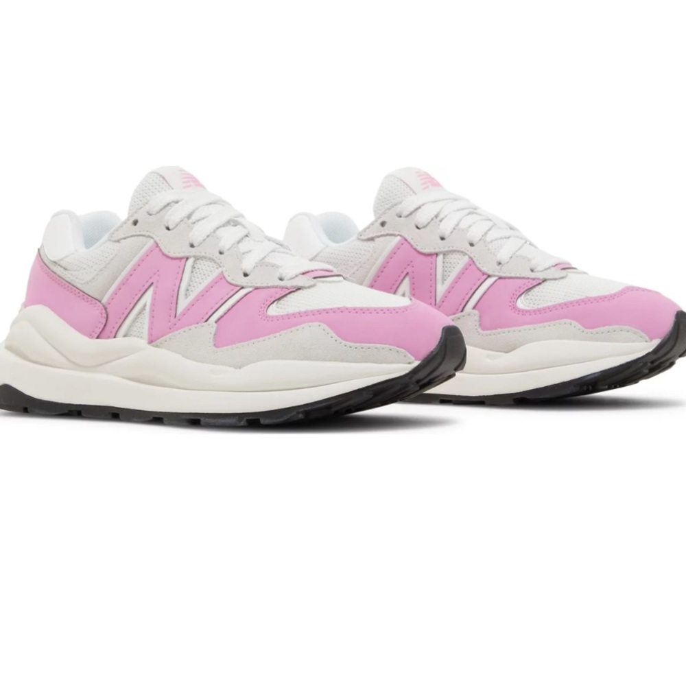 New Balance 57/40 Raspberry Barbies